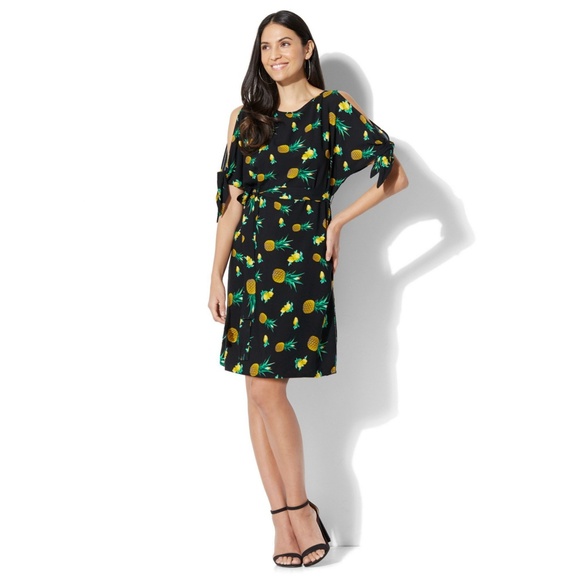 New York & Company Dresses & Skirts - NY & Company Cold Shoulder Pineapple Print Dress New York & Company Dresses & Skirts - NY & Company Cold Shoulder Pineapple Print Dress